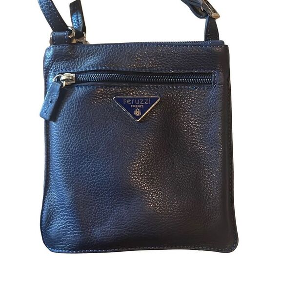 Peruzzi Blue Italian Leather‎ Purse - Picture 2 of 8